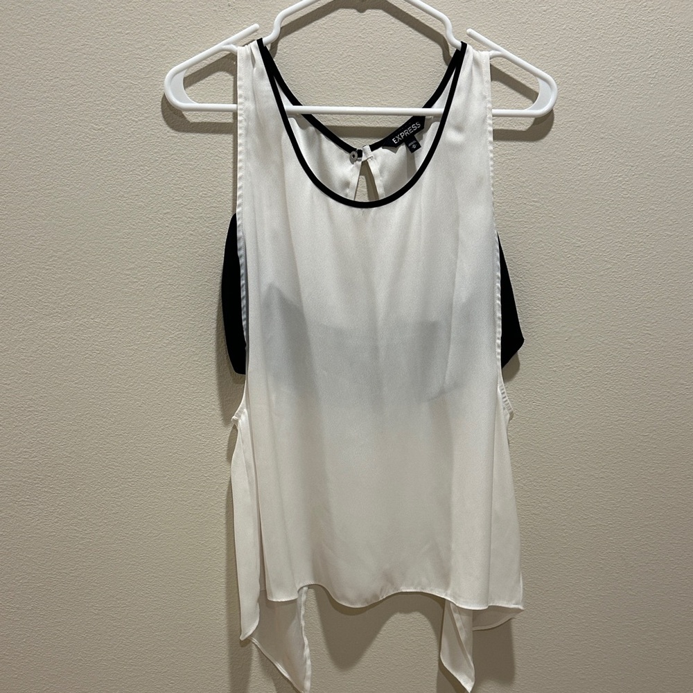 Express Sleeveless Cream Top with Black Accents